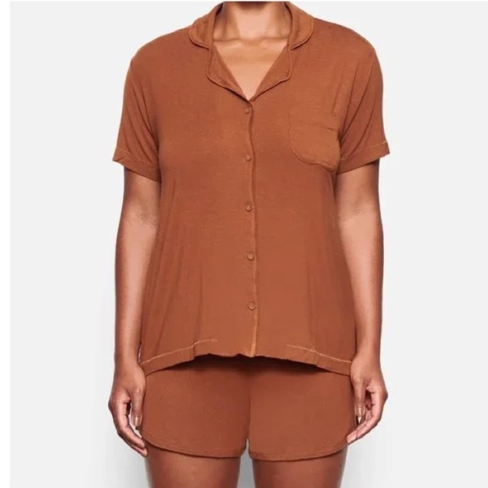 Skims Soft Lounge Sleep Button Front Short Sleeve Shirt in Copper Size Medium